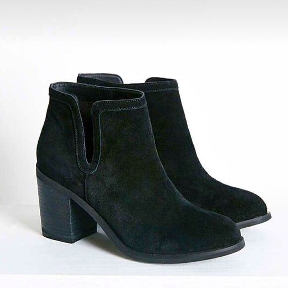 Urban Outfitters Shoes - Urban Outfitters- Women’s Dindle Suede Maude Ankle Boots Black, Size 8